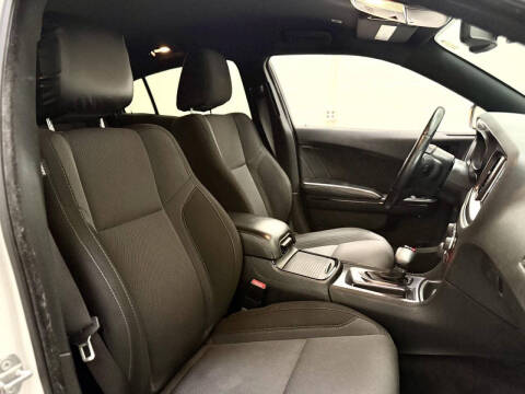 2017 Dodge Charger SXT