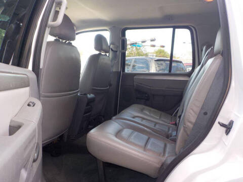 2005 Ford Explorer XLT