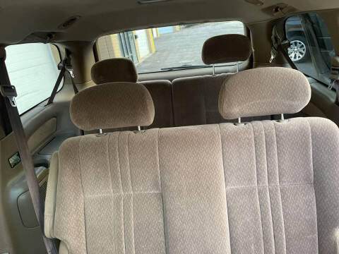 2002 Toyota Sienna CE