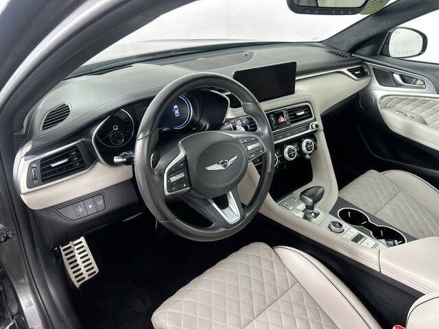 2023 Genesis G70
