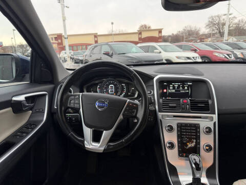 2015 Volvo XC60 T6 Platinum