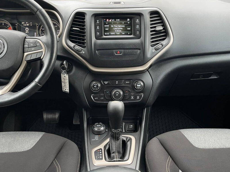 2016 Jeep Cherokee Sport Altitude