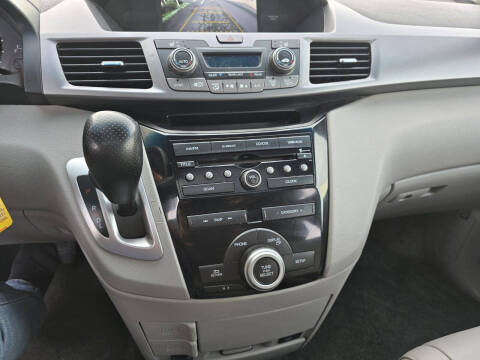 2011 Honda Odyssey EX-L w/DVD