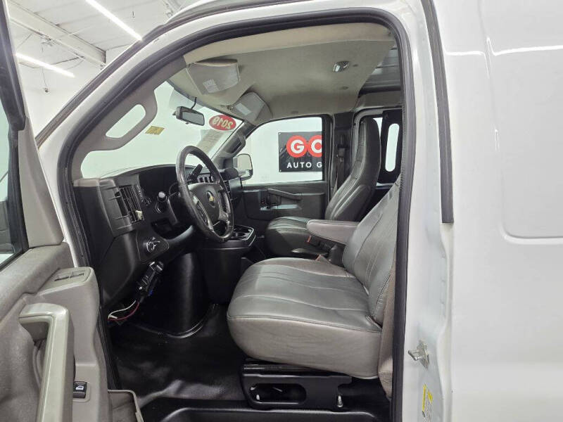 2019 Chevrolet Express 2500
