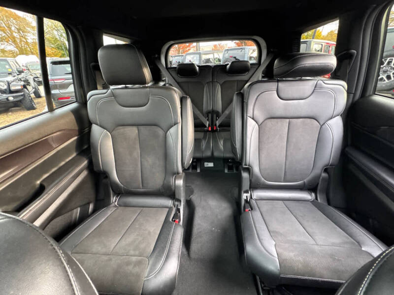 2022 Jeep Grand Cherokee L Altitude