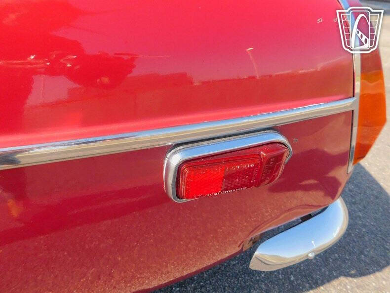 1974 MG B
