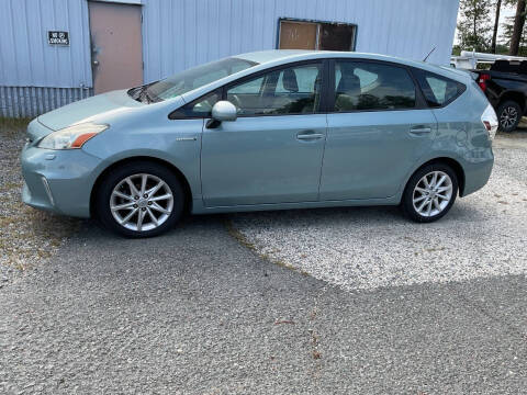 2013 Toyota Prius v Five