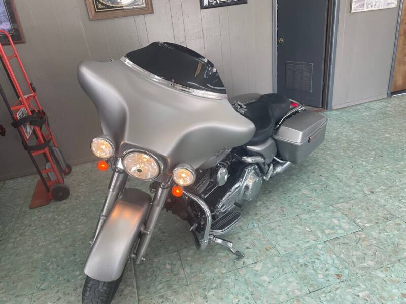 2007 HARLEY DAVIDSON FLHX for sale at AUGE'S SALES AND SERVICE in Belen NM
