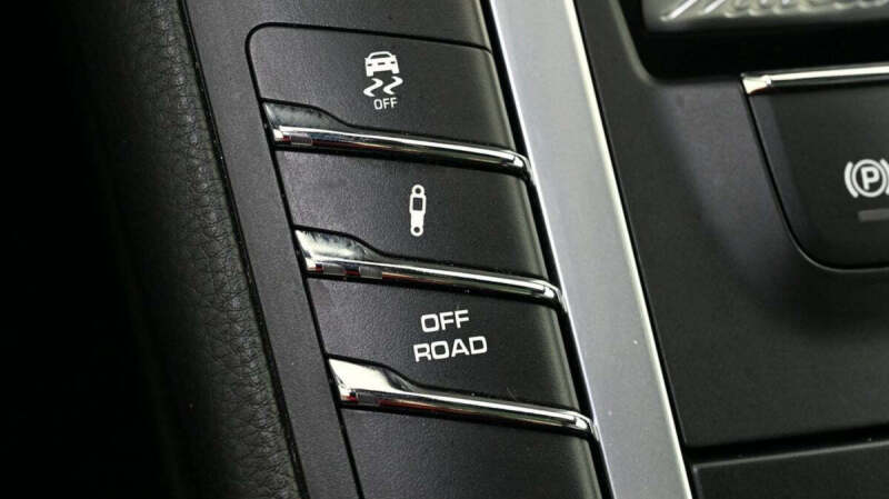 2021 Porsche Macan Turbo