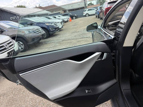 2013 Tesla Model S Performance