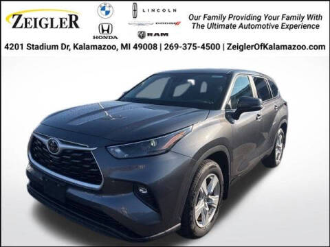2024 Toyota Highlander LE