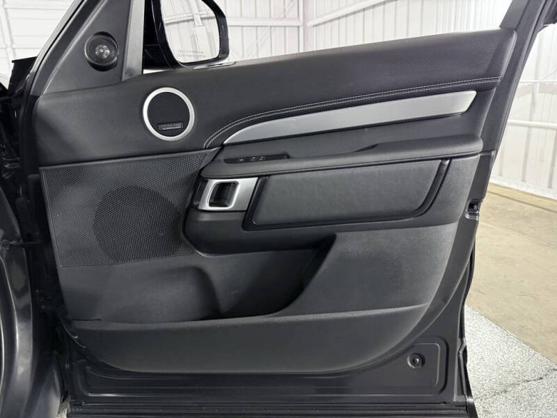 2022 Land Rover Discovery P360 HSE R-Dynamic