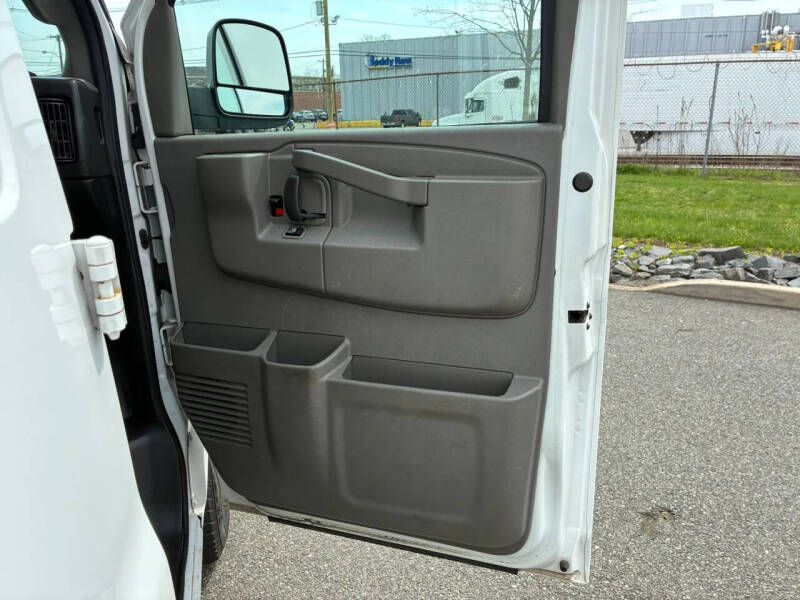 2019 Chevrolet Express 2500