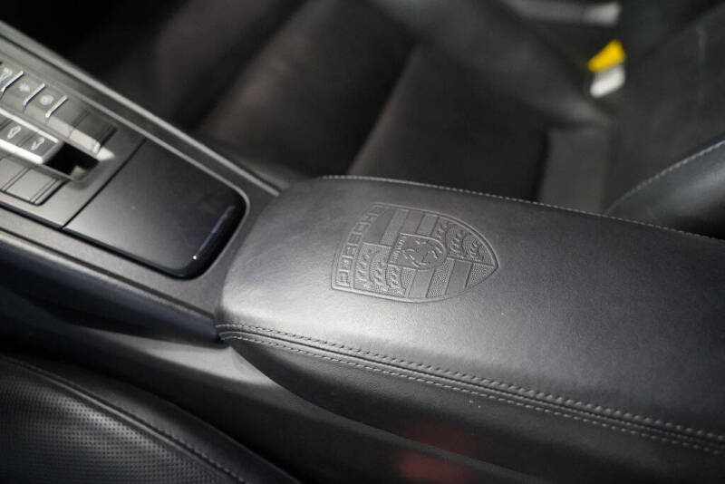 2017 Porsche 911 Turbo S
