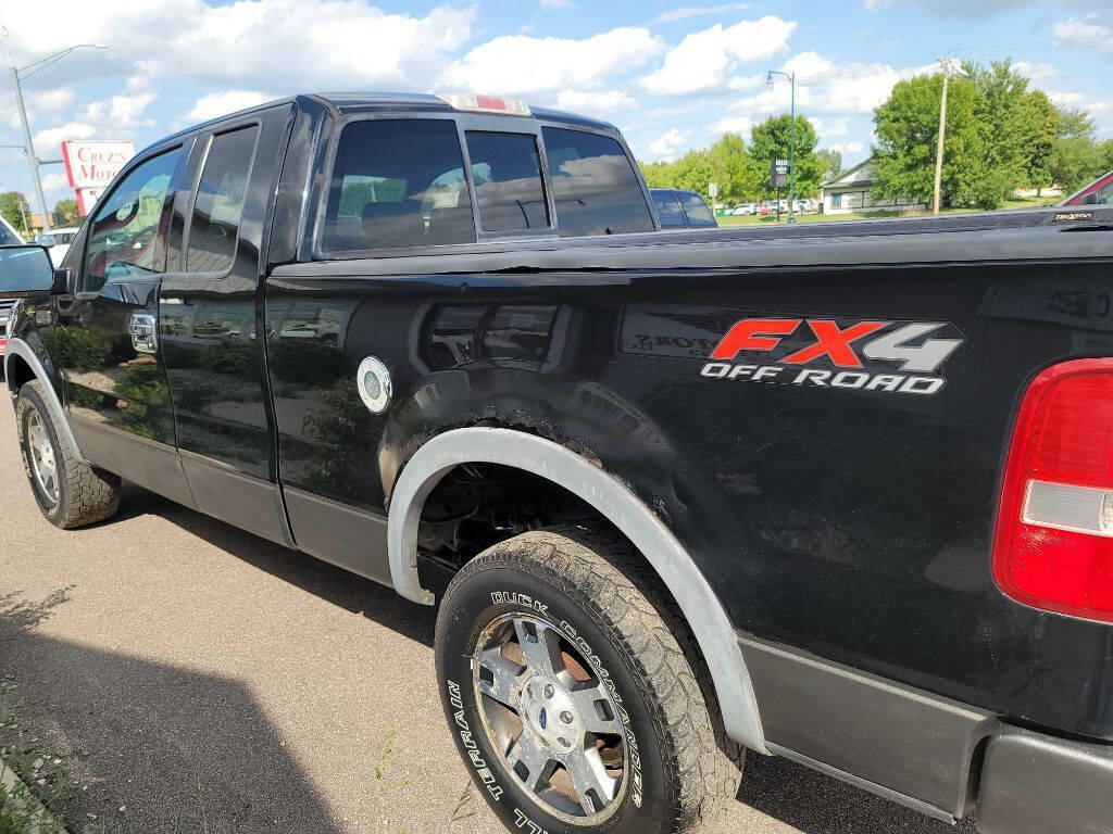 2004 Ford F-150 17