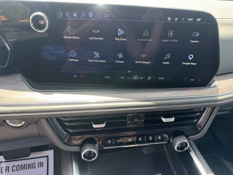 2025 Chevrolet Suburban LS