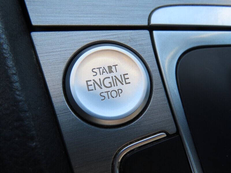 2015 Volkswagen Golf SportWagen TDI S