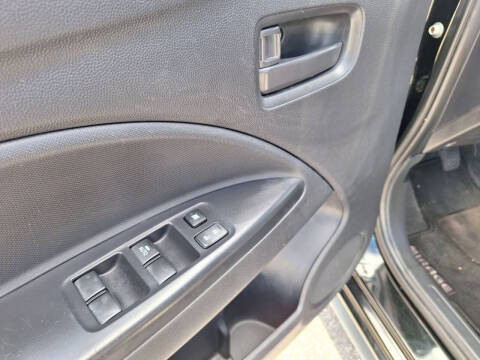 2017 Mitsubishi Mirage ES