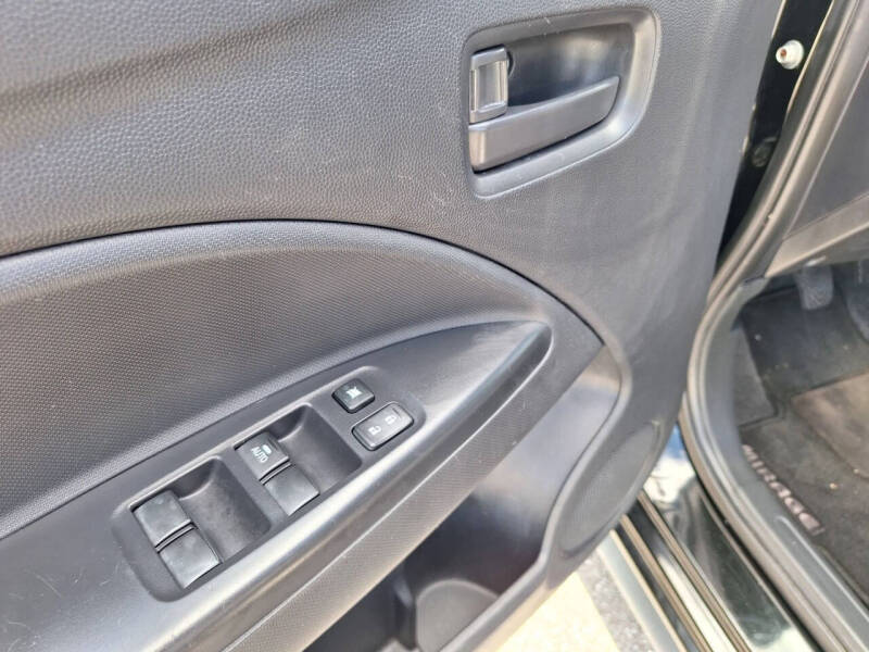 2017 Mitsubishi Mirage ES