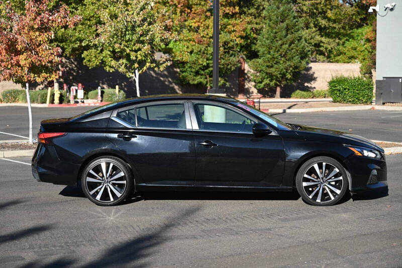 2021 Nissan Altima 2.5 SR