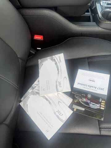2017 GMC Acadia Limited