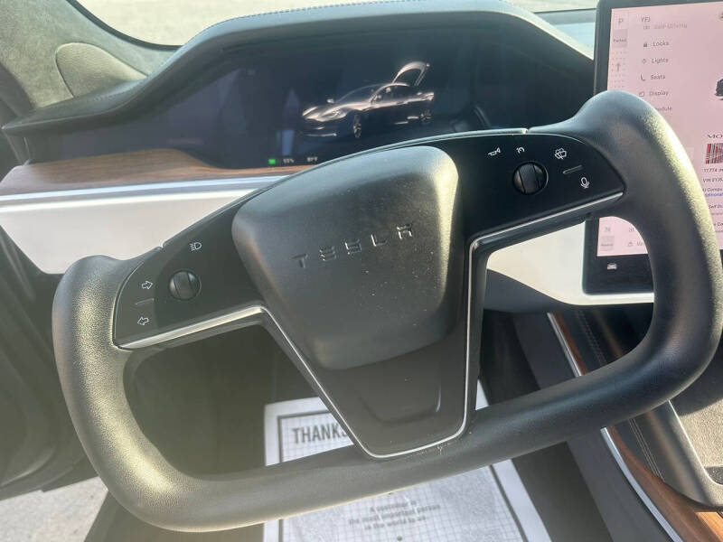 2022 Tesla Model S Plaid