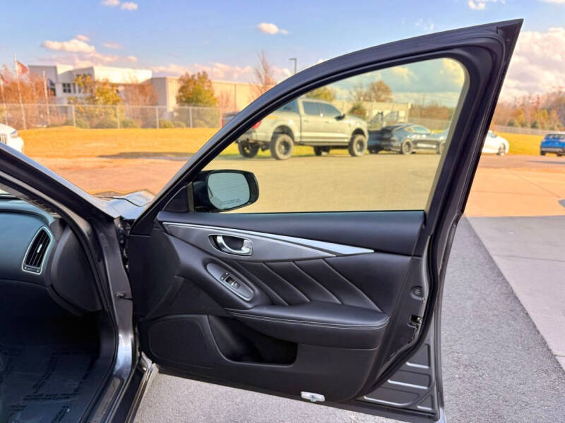 2014 Infiniti Q50 Sport