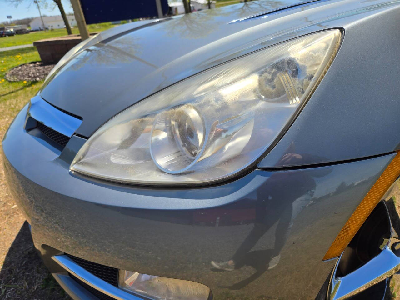 2007 Saturn SKY 30