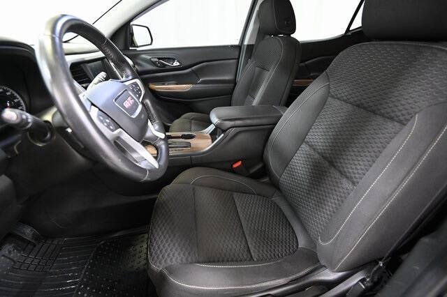 2017 GMC Acadia SLE-1