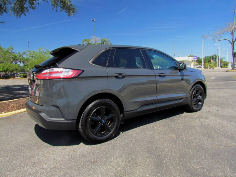 2021 Ford Edge SE