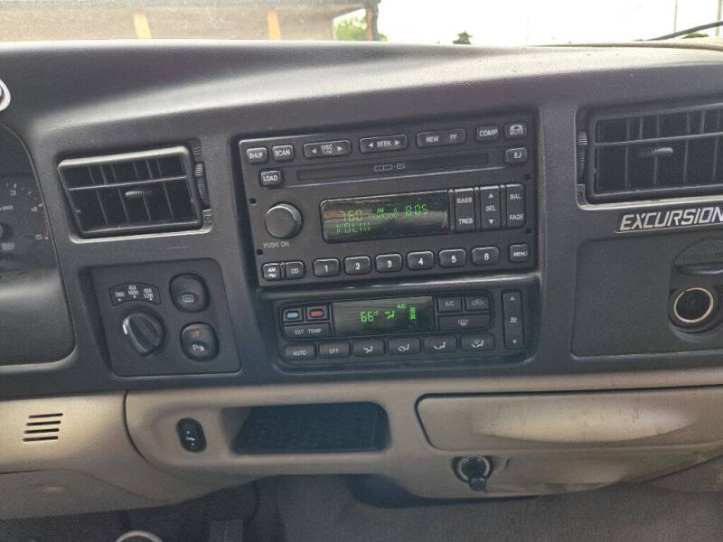 2005 Ford Excursion Limited
