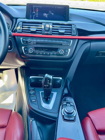 2013 BMW 3 Series 328i