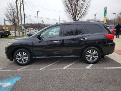 2020 Nissan Pathfinder S