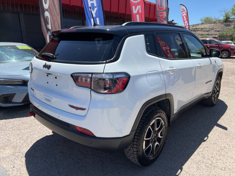 2025 Jeep Compass Trailhawk