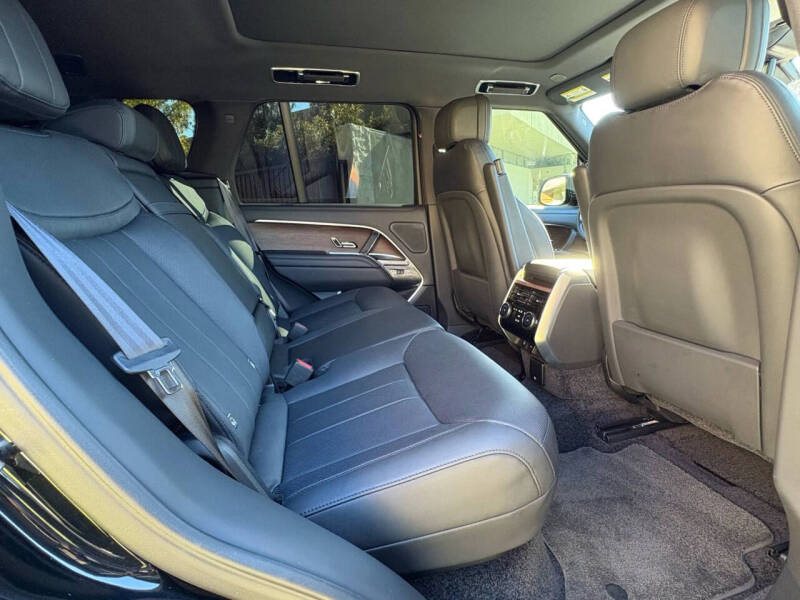 2023 Land Rover Range Rover P530 SE