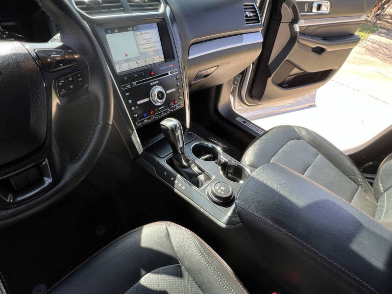 2018 Ford Explorer Sport