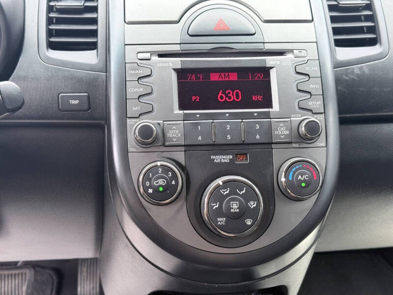 2011 Kia Soul +