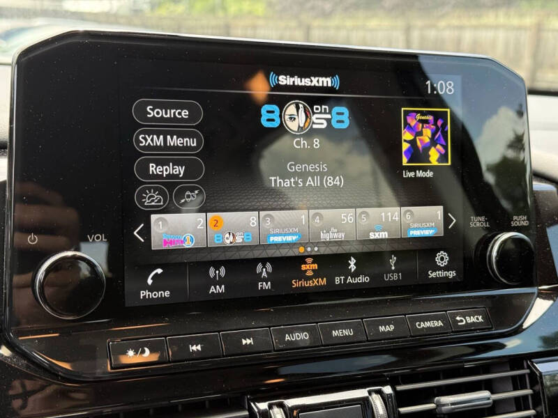 2025 Nissan Pathfinder SL