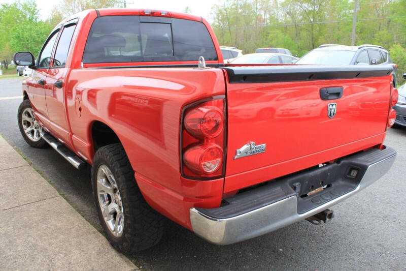 2008 Dodge Ram 1500 Pickup SLT photo 7