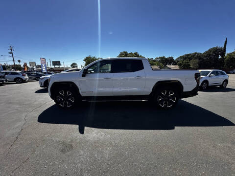2025 GMC Sierra EV Denali
