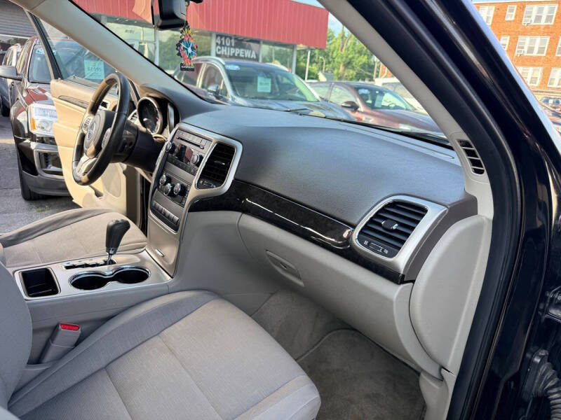 2011 Jeep Grand Cherokee Laredo