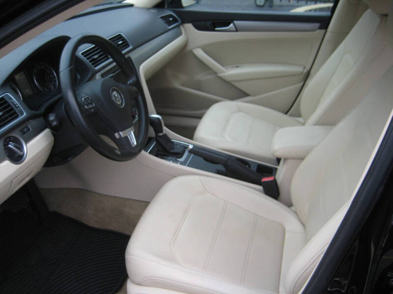 2015 Volkswagen Passat 1.8T Limited Edition