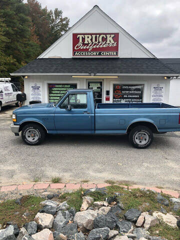 1993 Ford F-150 for sale at BRIAN ALLEN'S TRUCK OUTFITTERS in Midlothian VA