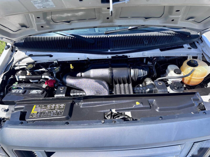 2014 Ford E-Series E-350 SD XL