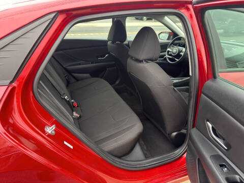 2023 Hyundai Elantra SEL