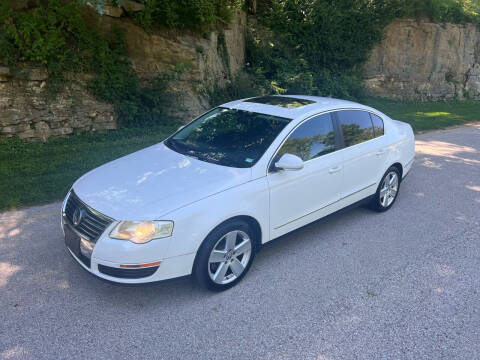 2008 Volkswagen Passat for sale at Bogie's Motors in Saint Louis MO