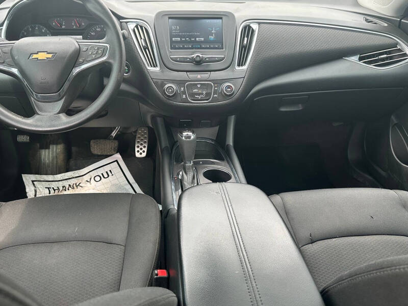 2017 Chevrolet Malibu LT