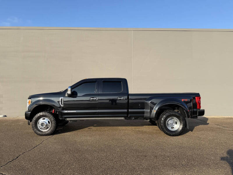 2017 Ford F-350 Super Duty Platinum