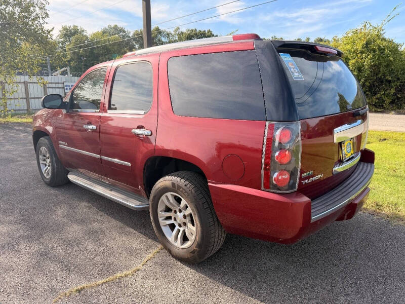 2011 GMC Yukon Denali