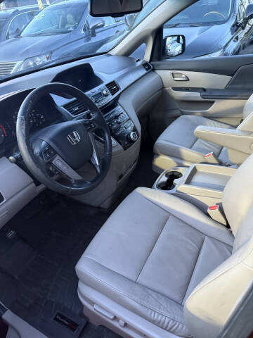 2011 Honda Odyssey EX-L w/DVD